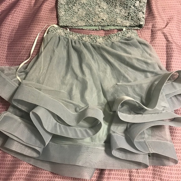 Blue homecoming dress - Picture 1 of 3